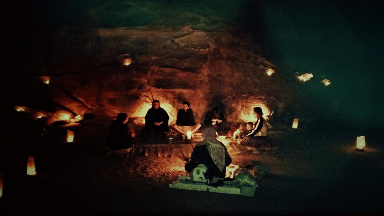 Petra Bedouin Bed&Breakfast Bed and Breakfast Wadi Musa Esterno foto
